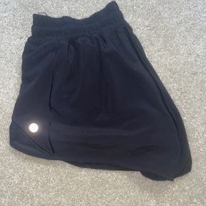 worn under 5 times. Hottie hot 2.5 inch inseam